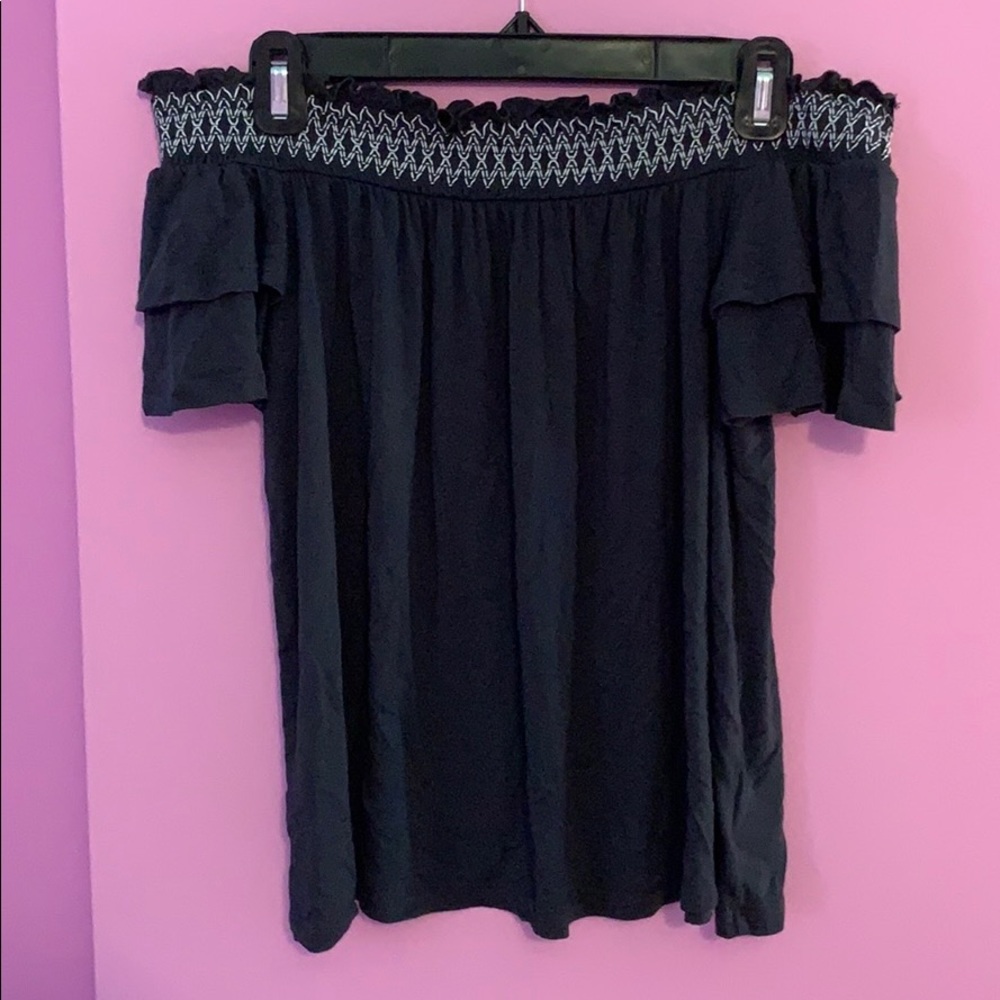 American Eagle Women’s M off the shoulder top